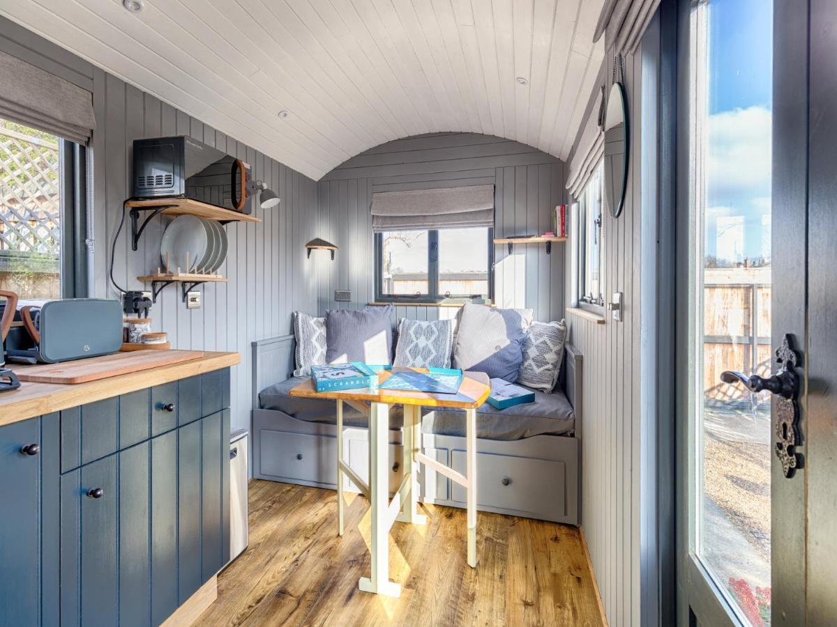 Pass The Keys Whitstable Shepherds Hut Minutes From The Harbour Villa Kültér fotó